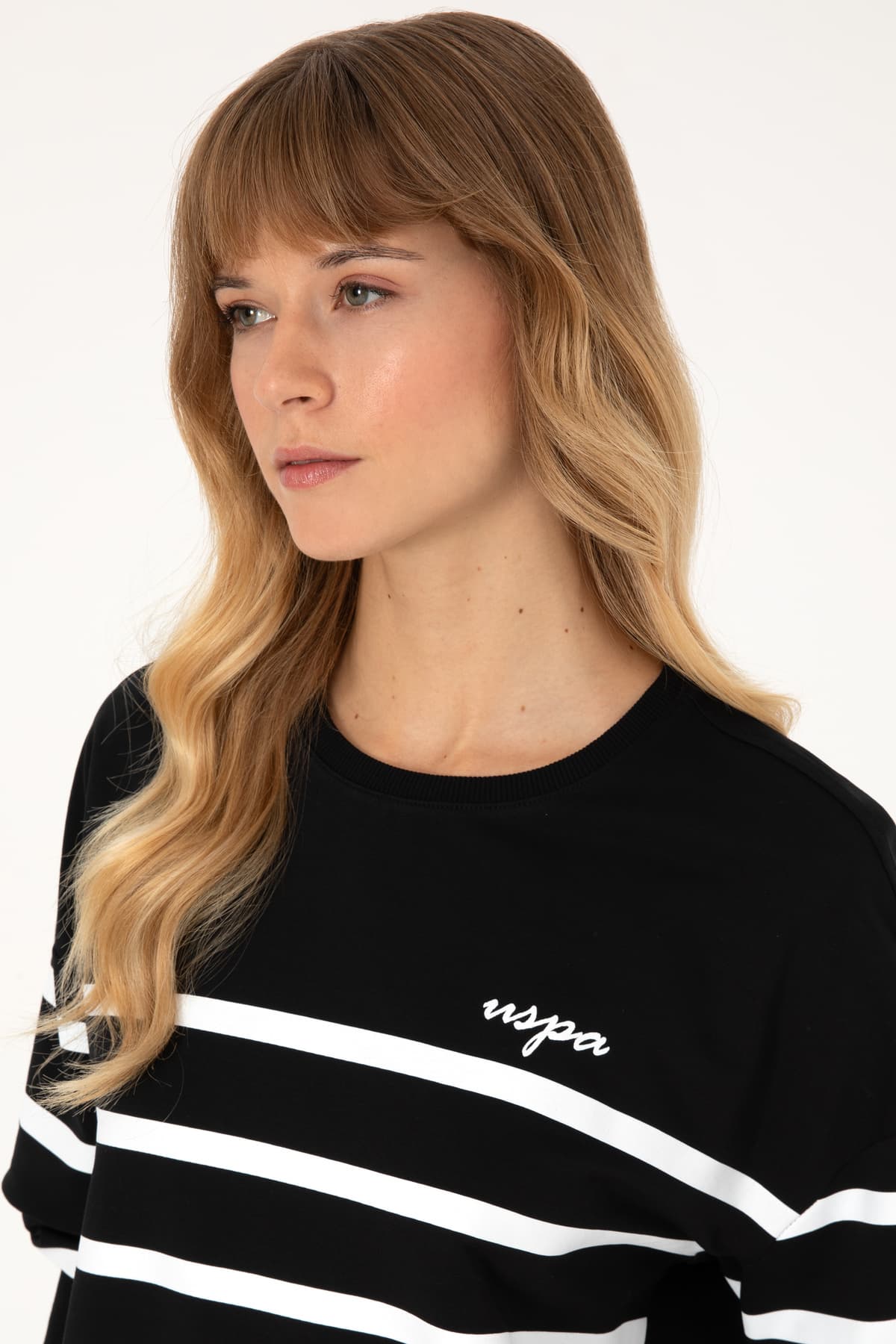 سوئیشرت زنانه U.S. Polo Assn. مشکی راهراه یقه گرد مدل 50313572-VR046 سوئیشرت زنانه U.S. Polo Assn. مشکی راهراه یقه گرد مدل 50313572-VR046