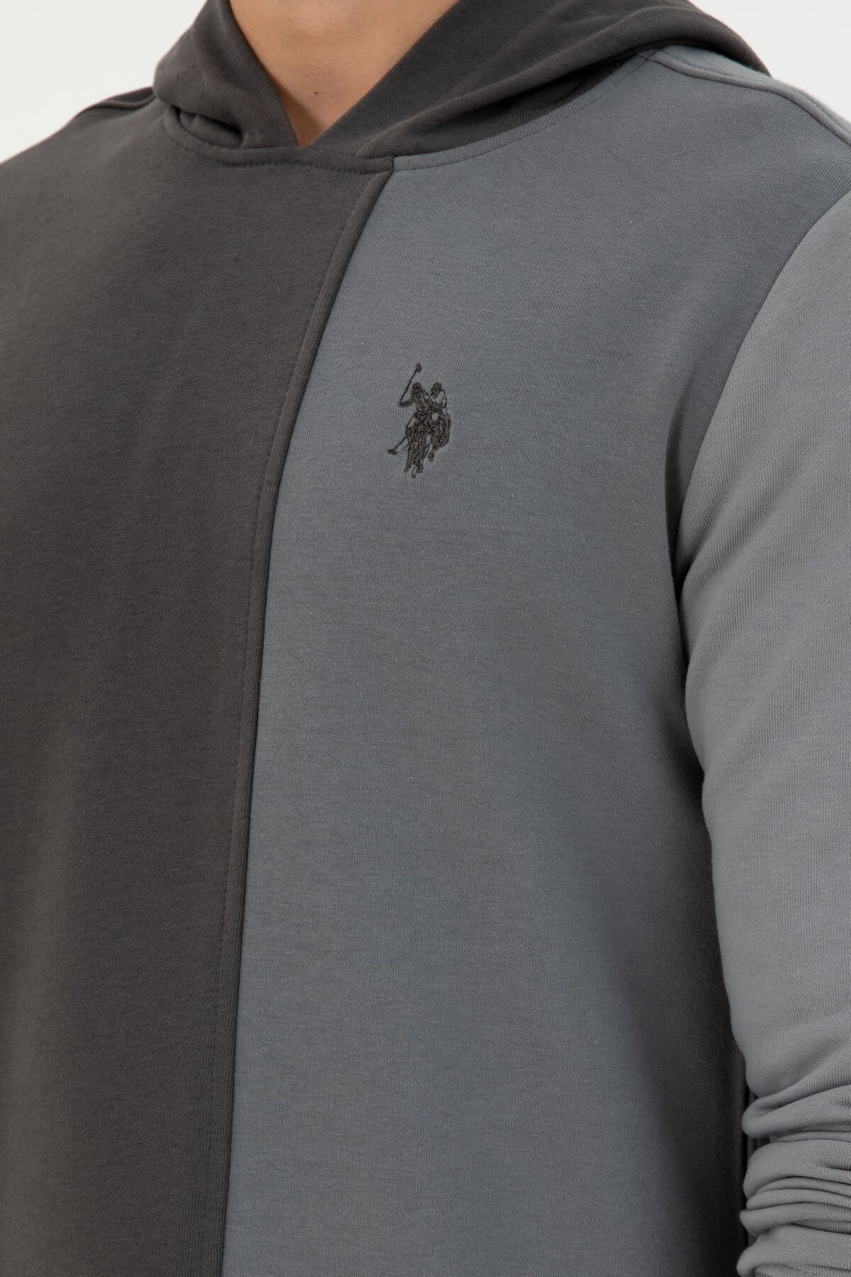 سوئیشرت مردانه U.S. Polo Assn. خاکستری زغالی مدل 50293451-VR006 سوئیشرت مردانه U.S. Polo Assn. خاکستری زغالی مدل 50293451-VR006