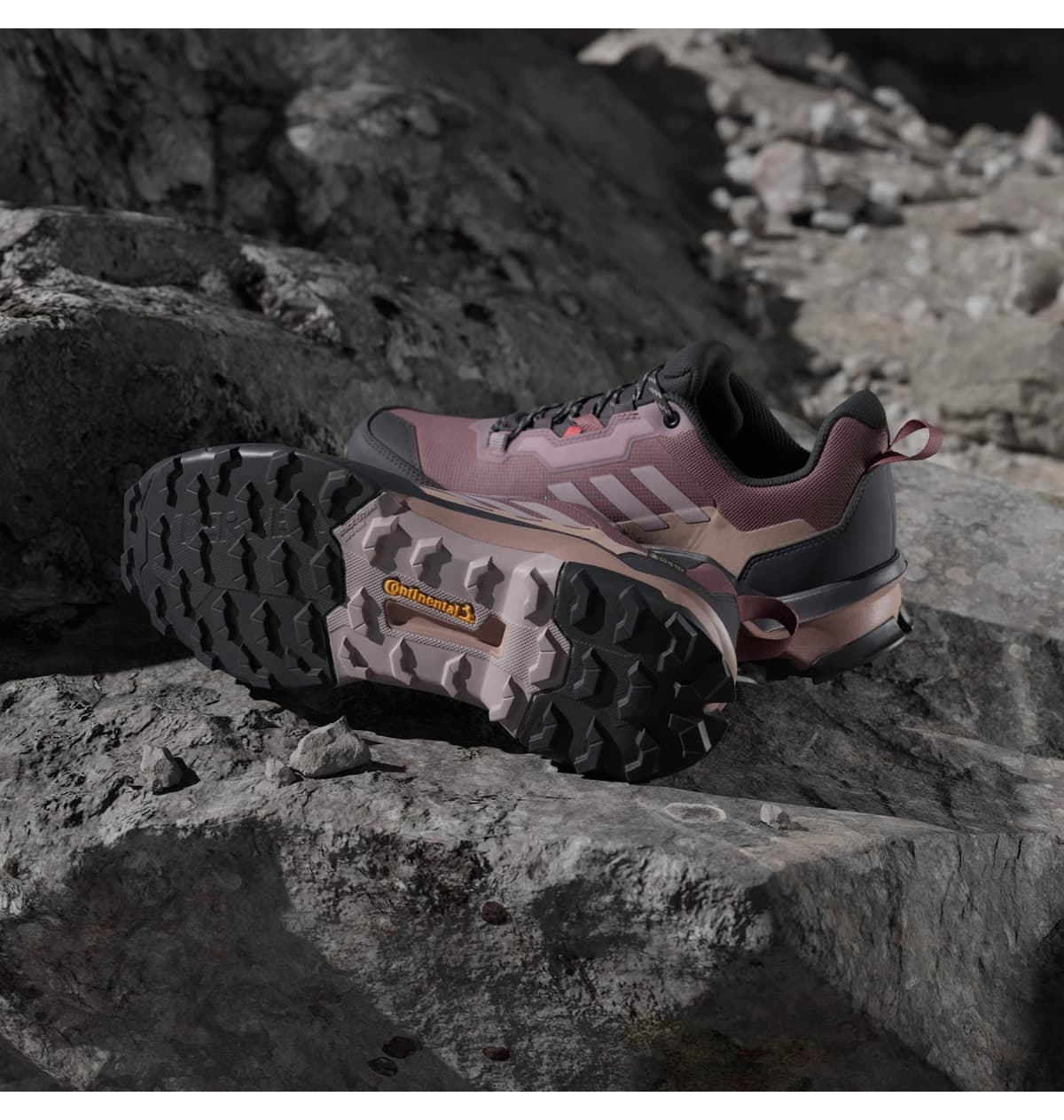 کفش اوتدور زنانه adidas Terrex Ax4 Gore-Tex سفید مدل JP7383 کفش اوتدور زنانه adidas Terrex Ax4 Gore-Tex سفید مدل JP7383