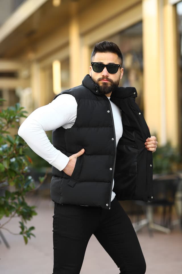 جلیقه مردانه S&M CLOTHİNG پافر دکمهفشاری و زیپدار جلیقه مردانه S&M CLOTHİNG پافر دکمهفشاری و زیپدار