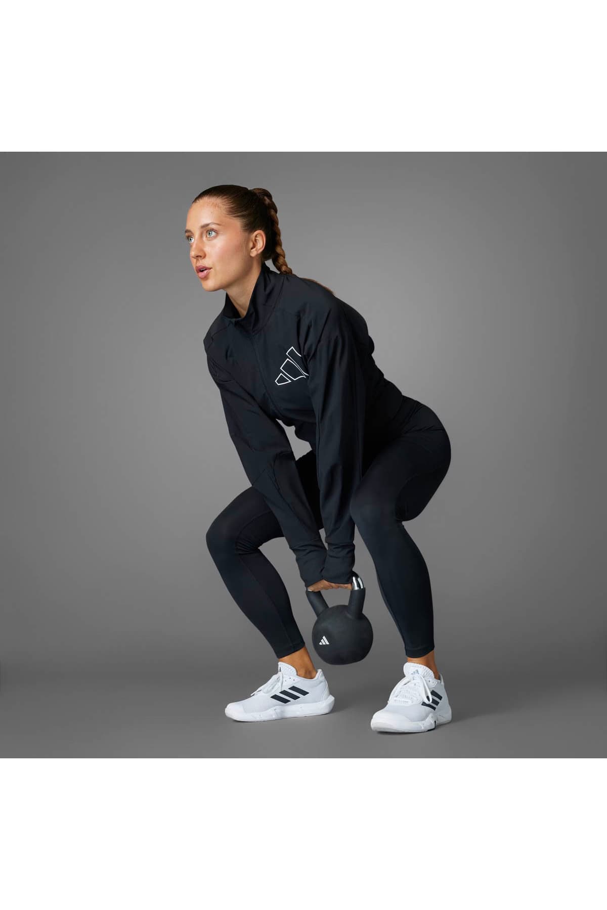 کفش دویدن و تمرین زنانه adidas Amplimove سفید مشکی مدل IF0958 کفش دویدن و تمرین زنانه adidas Amplimove سفید مشکی مدل IF0958