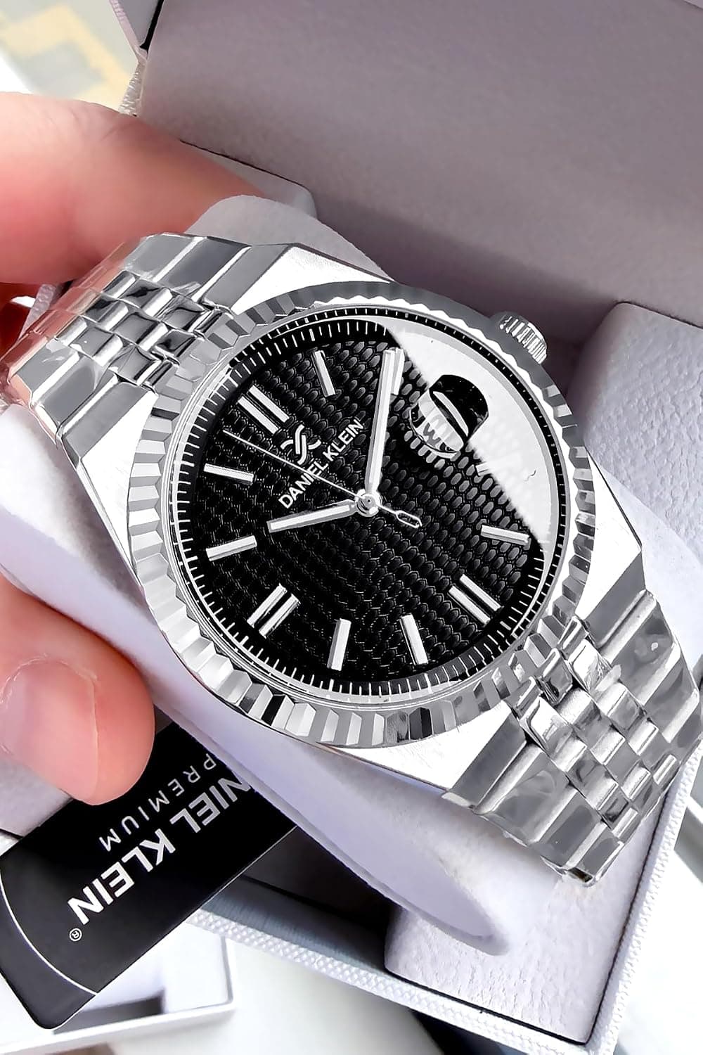 ساعت مچی مردانه Daniel Klein نقرهای بند فولادی ضدآب مدل DKE2127C5 ساعت مچی مردانه Daniel Klein نقرهای بند فولادی ضدآب مدل DKE2127C5