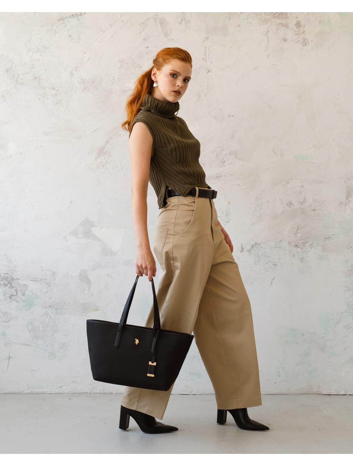 کیف دوشی زنانه U.S. Polo Assn. زرشکی مدل Us25655 کیف دوشی زنانه U.S. Polo Assn. زرشکی مدل Us25655