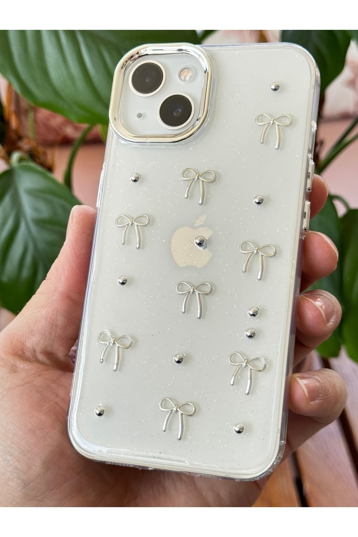 قاب گوشی Fibaks طرح فیونک شفاف نقرهای برجستگی دوربین مدل iPhone 13/14/15 قاب گوشی Fibaks طرح فیونک شفاف نقرهای برجستگی دوربین مدل iPhone 13/14/15