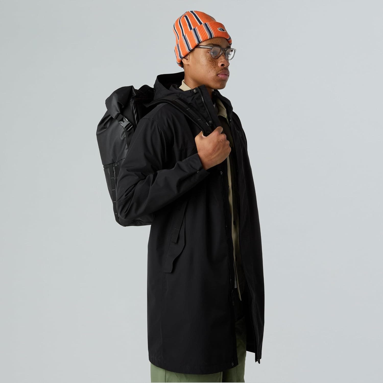 کولهپشتی مردانه The North Face مشکی/خاکستری آسفالتی BASE CAMP VOYAGER ROLLTOP OS کولهپشتی مردانه The North Face مشکی/خاکستری آسفالتی BASE CAMP VOYAGER ROLLTOP OS