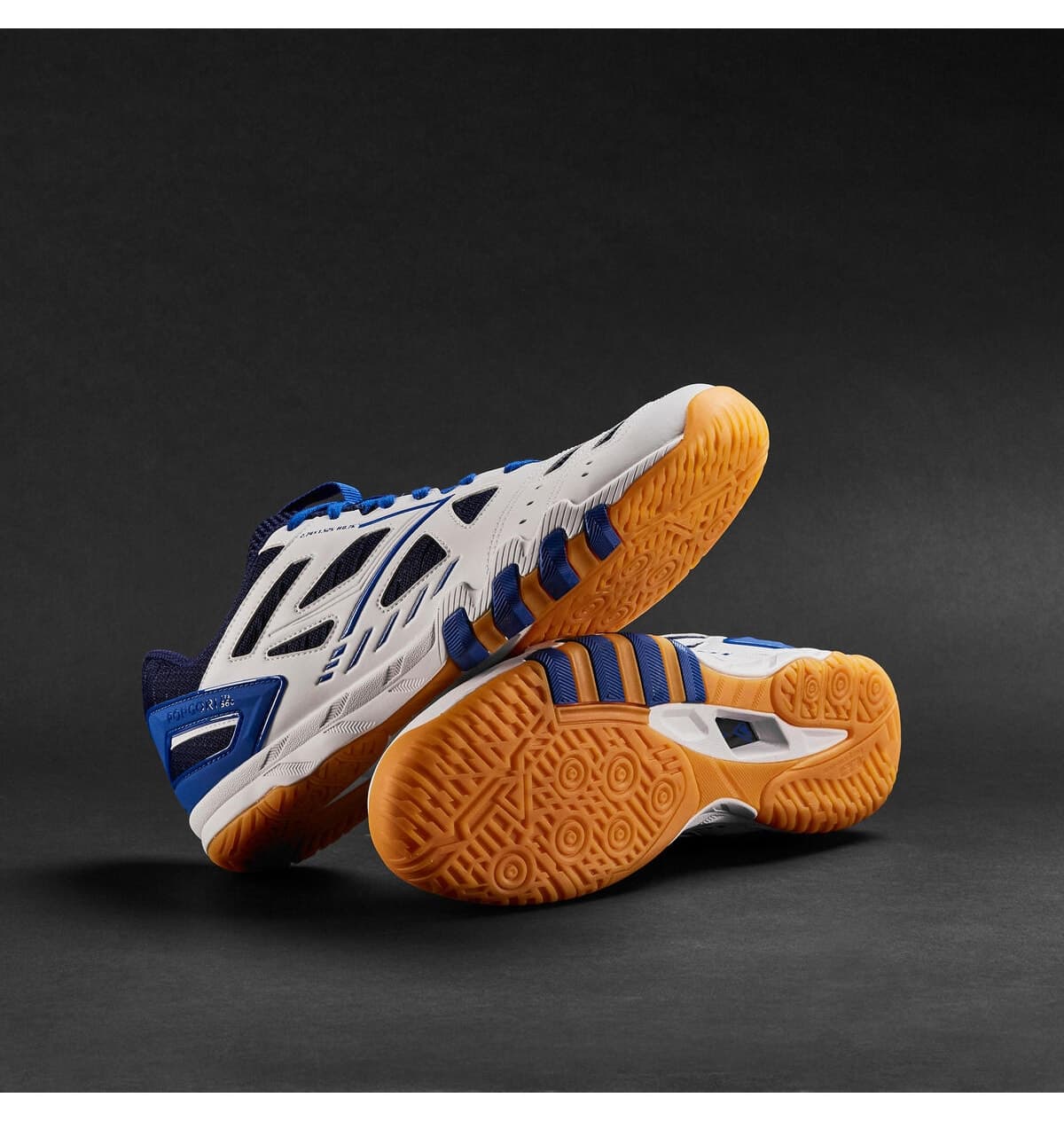 کفش تنیس روی میز زنانه Decathlon Pongori آبی/سفید مدل TTS 560 کفش تنیس روی میز زنانه Decathlon Pongori آبی/سفید مدل TTS 560
