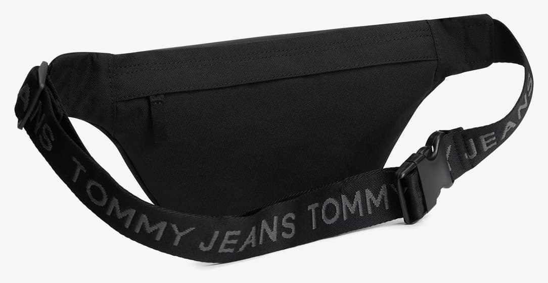 کیف کمری مردانه Tommy Hilfiger مشکی لوگودار مناسب استفاده روزمره کیف کمری مردانه Tommy Hilfiger مشکی لوگودار مناسب استفاده روزمره