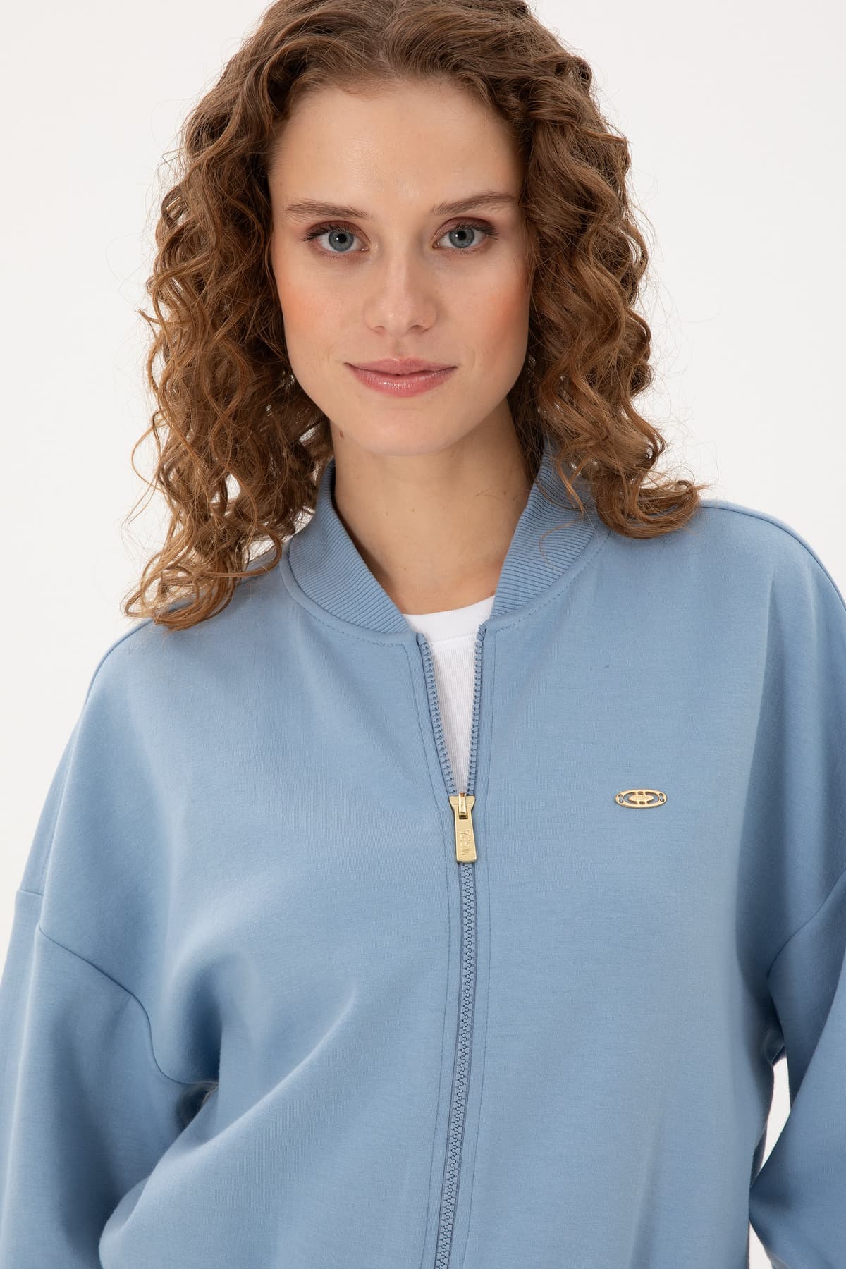 سوئیشرت زنانه U.S. Polo Assn. آبی روشن یقه گرد زیپدار مدل 50299000-VR003 سوئیشرت زنانه U.S. Polo Assn. آبی روشن یقه گرد زیپدار مدل 50299000-VR003