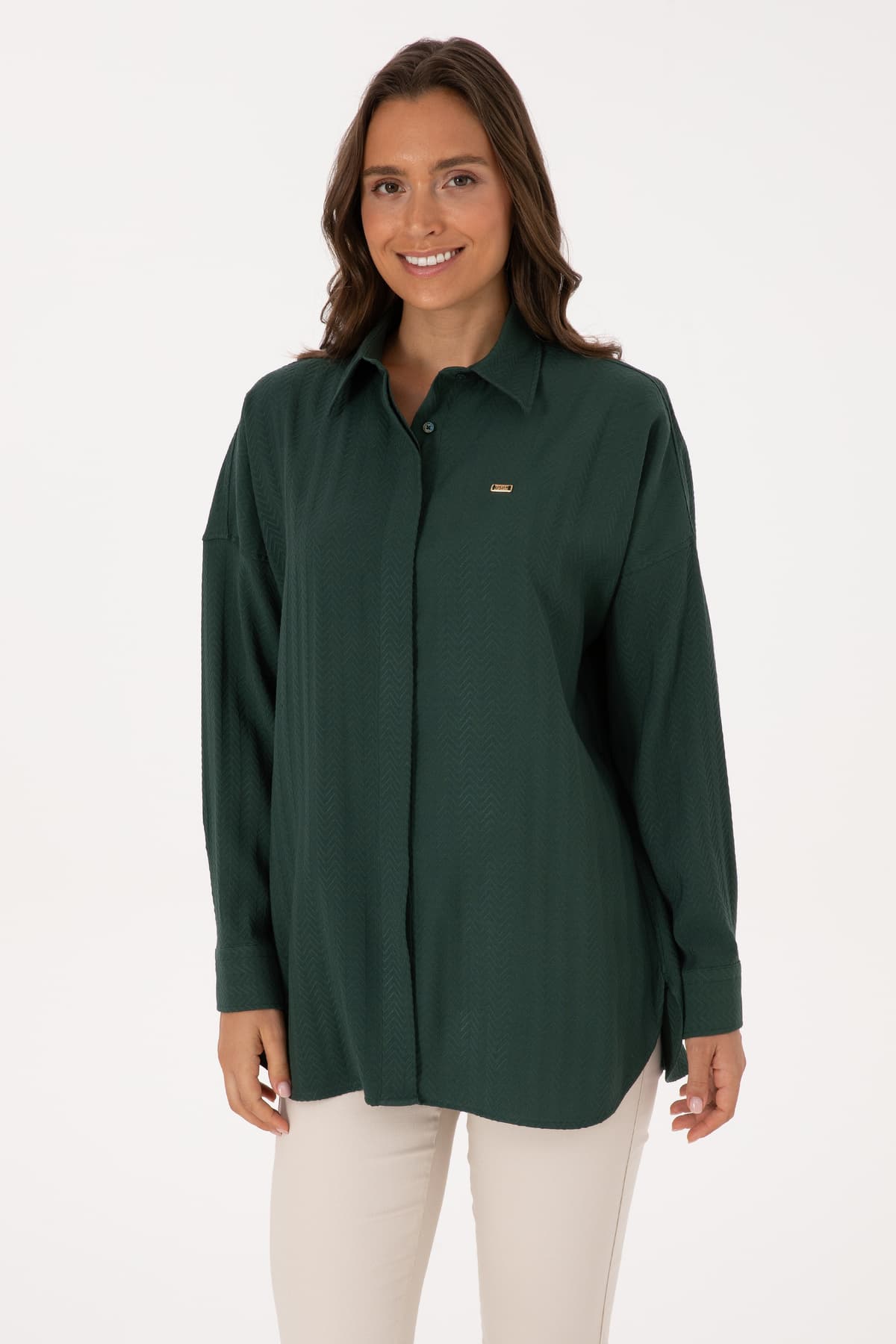 پیراهن زنانه U.S. Polo Assn. اورسایز آستین بلند طرح دار سبز تیره مدل 50316422-VR079 پیراهن زنانه U.S. Polo Assn. اورسایز آستین بلند طرح دار سبز تیره مدل 50316422-VR079
