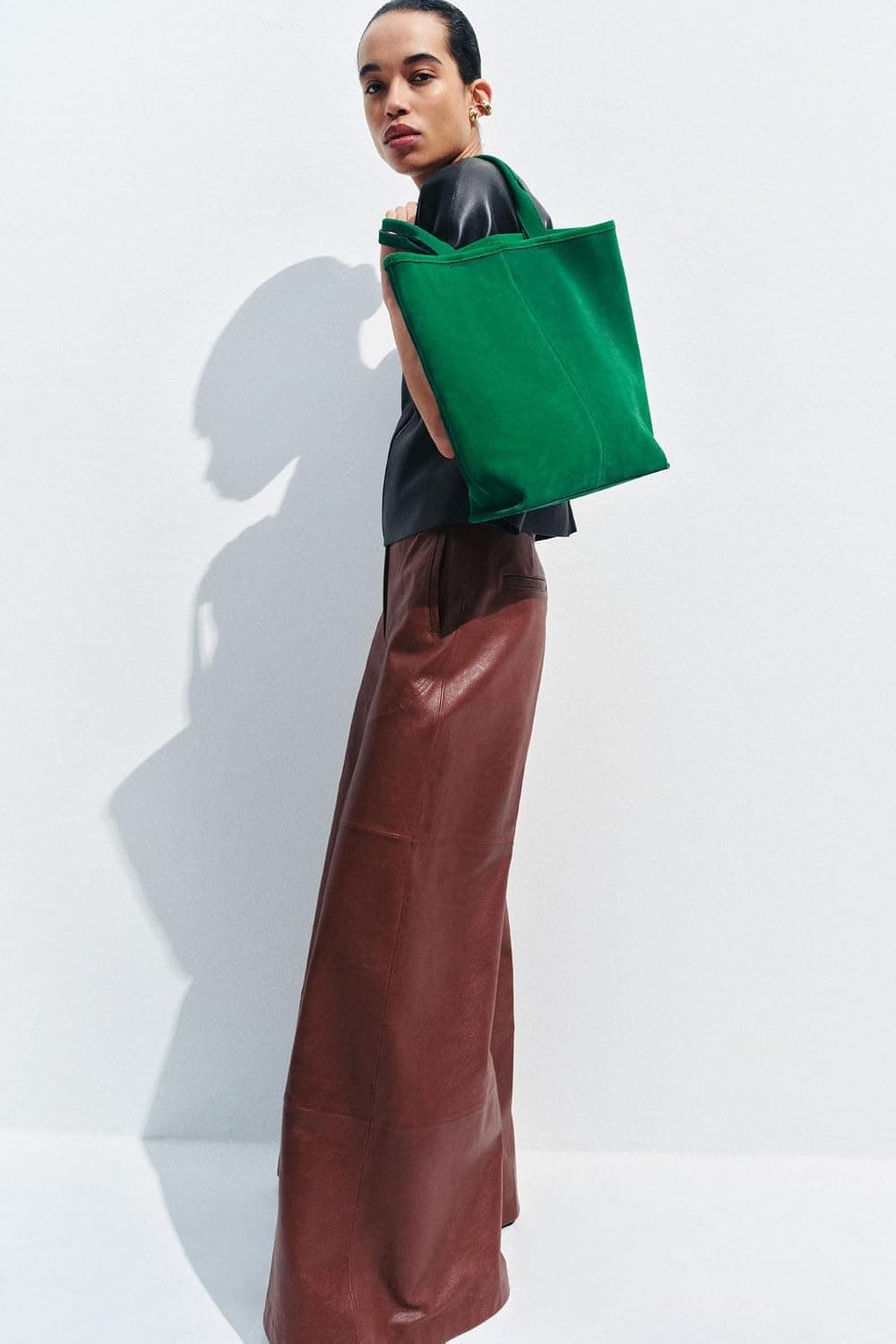کیف توت زنانه Zara جیر سبز سایز استاندارد کیف توت زنانه Zara جیر سبز سایز استاندارد