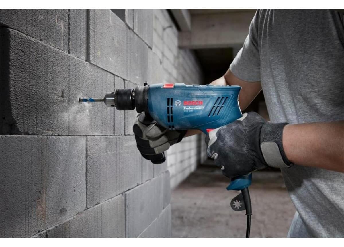 دریل ضربهای Bosch مدل GSB 600 دریل ضربهای Bosch مدل GSB 600