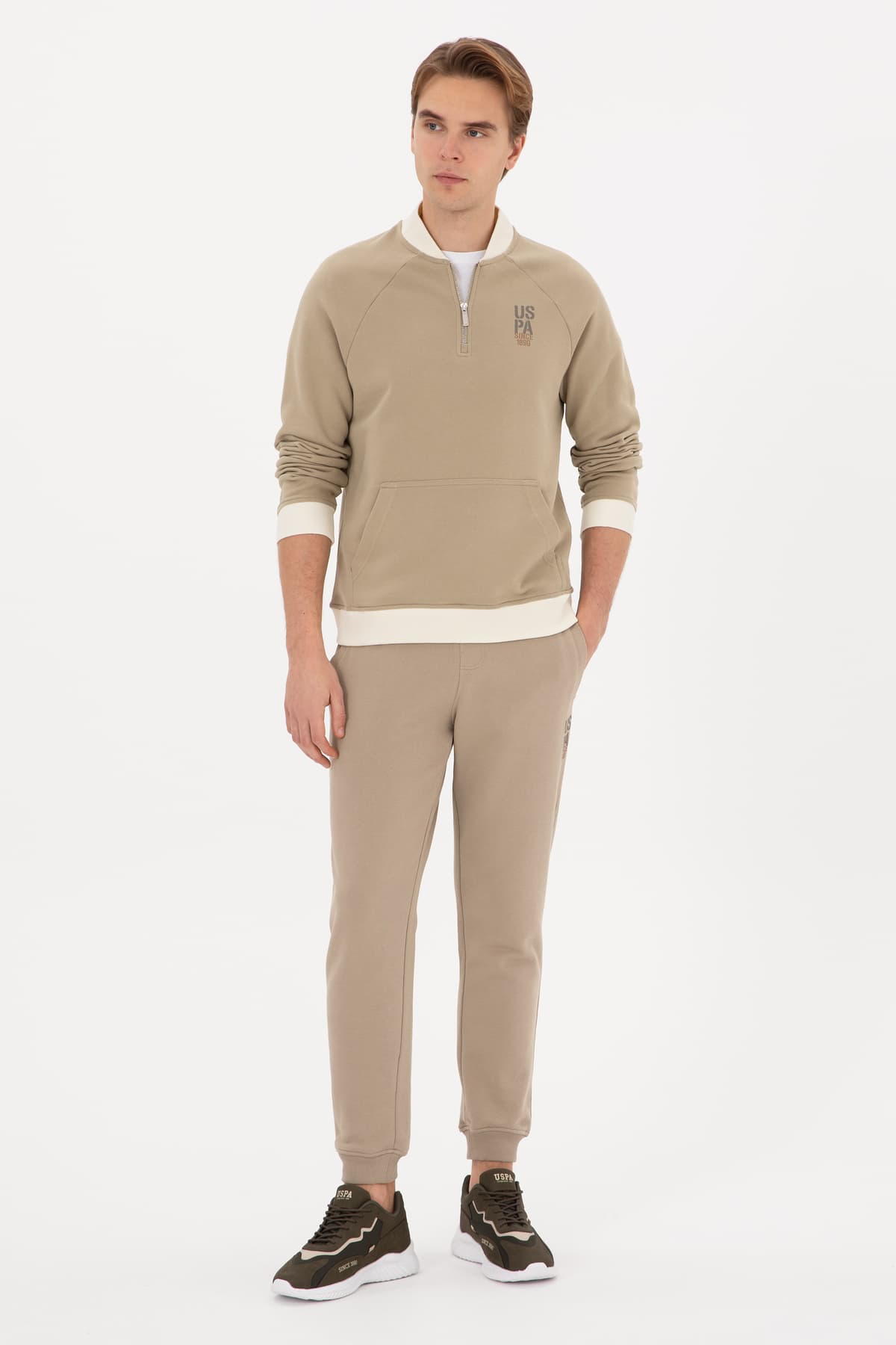 سوئیشرت مردانه U.S. Polo Assn. نیمزیپ Comfort Fit خاکی روشن مدل 50316303-VR183 سوئیشرت مردانه U.S. Polo Assn. نیمزیپ Comfort Fit خاکی روشن مدل 50316303-VR183