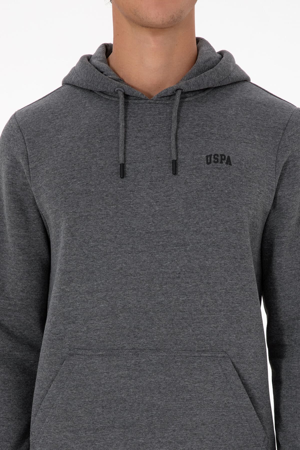 هودی مردانه U.S. Polo Assn. فیت معمولی شاردون آنتراسیت ملانژ مدل 50315582-VR081 هودی مردانه U.S. Polo Assn. فیت معمولی شاردون آنتراسیت ملانژ مدل 50315582-VR081