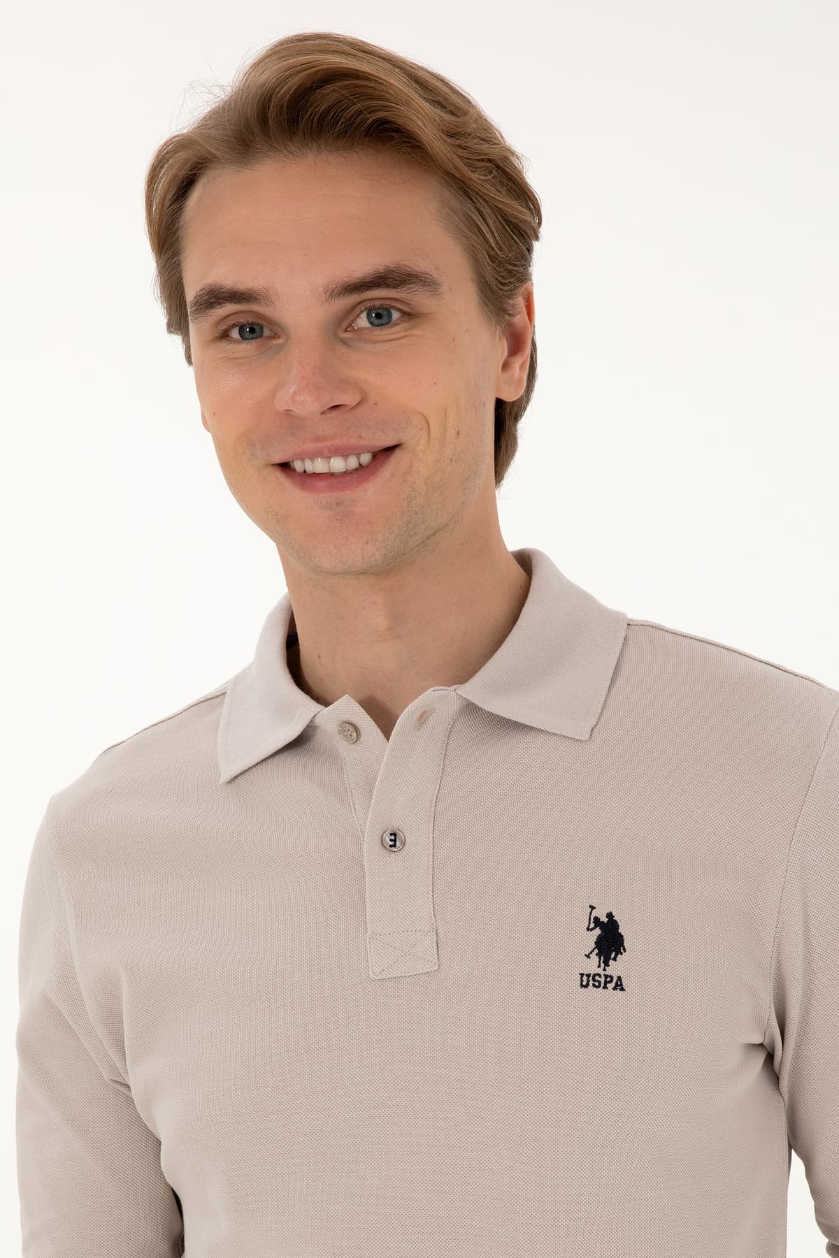 سوئیشرت مردانه U.S. Polo Assn. فیت معمولی یقه پولو رنگ سنگی بیسیک مدل 50307757-VR049 سوئیشرت مردانه U.S. Polo Assn. فیت معمولی یقه پولو رنگ سنگی بیسیک مدل 50307757-VR049