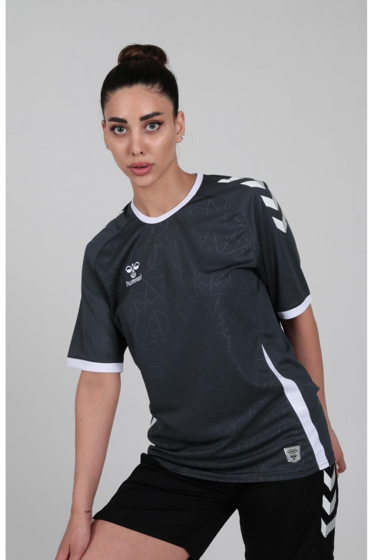 تیشرت زنانه hummel تمرینی Dream آنتراسیت تیشرت زنانه hummel تمرینی Dream آنتراسیت