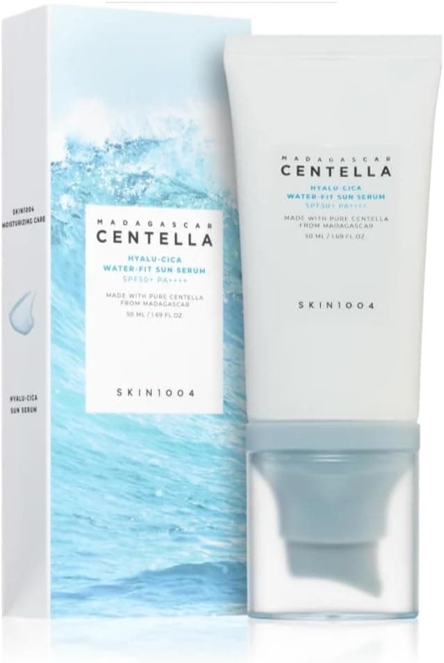 سرم ضدآفتاب SKIN1004 Madagascar Centella Hyalu-Cica Water-Fit SPF50+ PA++++ 50 ml سرم ضدآفتاب SKIN1004 Madagascar Centella Hyalu-Cica Water-Fit SPF50+ PA++++ 50 ml