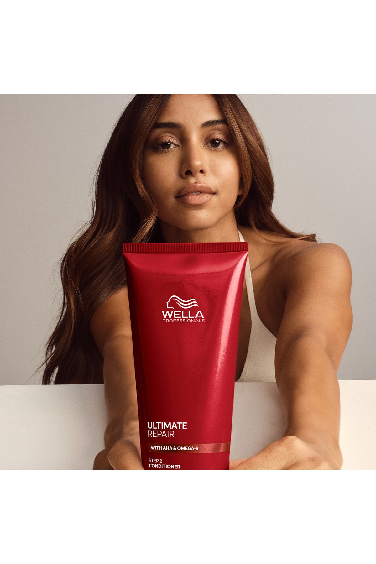 نرمکننده موی عمیقاً مغذی برای موهای آسیبدیده Wella Professionals مدل Ultimate Repair 200 ML نرمکننده موی عمیقاً مغذی برای موهای آسیبدیده Wella Professionals مدل Ultimate Repair 200 ML