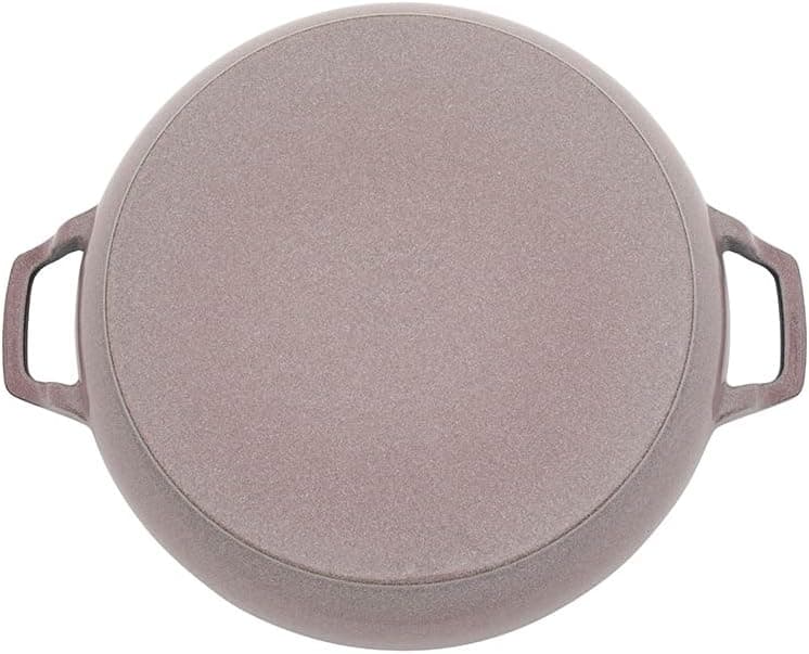 تابه سوته Staub با درب شیشهای 30 cm رنگ گل گیلاس تابه سوته Staub با درب شیشهای 30 cm رنگ گل گیلاس