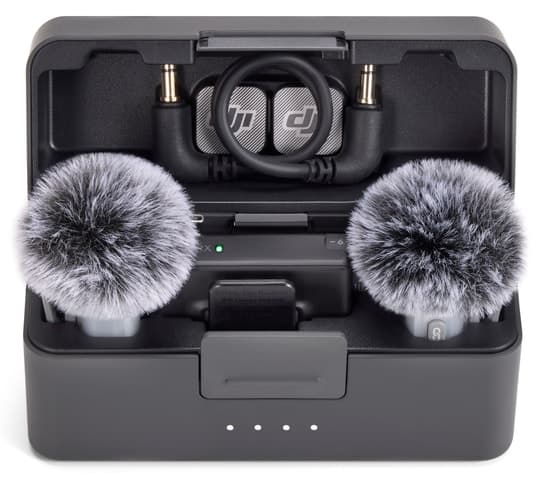میکروفون بیسیم DJI Mic Mini 2 با 2 فرستنده، 1 گیرنده و کیس شارژ میکروفون بیسیم DJI Mic Mini 2 با 2 فرستنده، 1 گیرنده و کیس شارژ