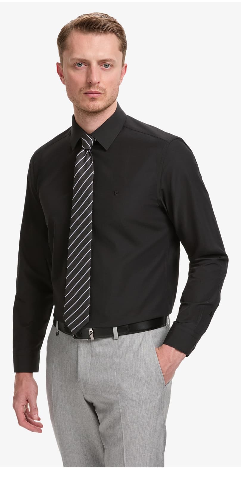پیراهن مردانه Pierre Cardin مشکی فیت معمولی آستین بلند ساده مدل 50325337-VR046 پیراهن مردانه Pierre Cardin مشکی فیت معمولی آستین بلند ساده مدل 50325337-VR046