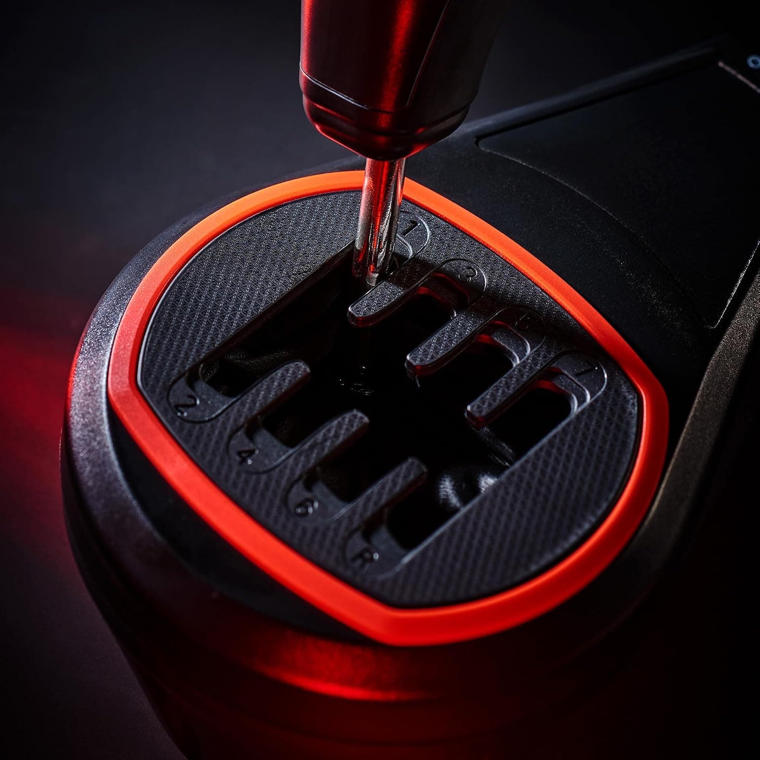 دستهدنده افزونه Thrustmaster مدل TH8S با 8 دنده برای فرمان مسابقهای سازگار با PlayStation، Xbox و PC دستهدنده افزونه Thrustmaster مدل TH8S با 8 دنده برای فرمان مسابقهای سازگار با PlayStation، Xbox و PC