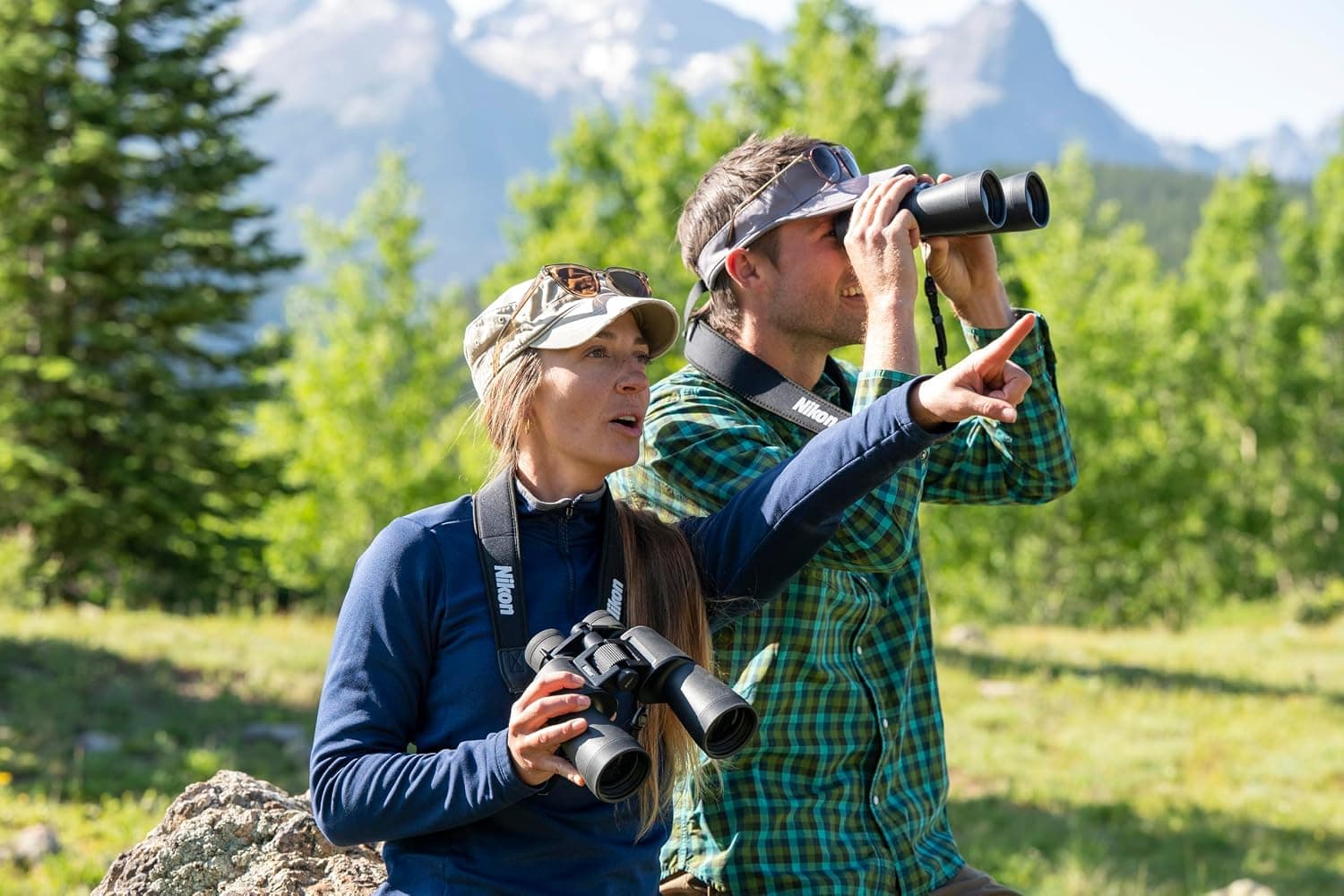 دوربین دوچشمی Nikon Action Zoom با زوم متغیر 10-22x50 ضدآب و ضدبخار دوربین دوچشمی Nikon Action Zoom با زوم متغیر 10-22x50 ضدآب و ضدبخار