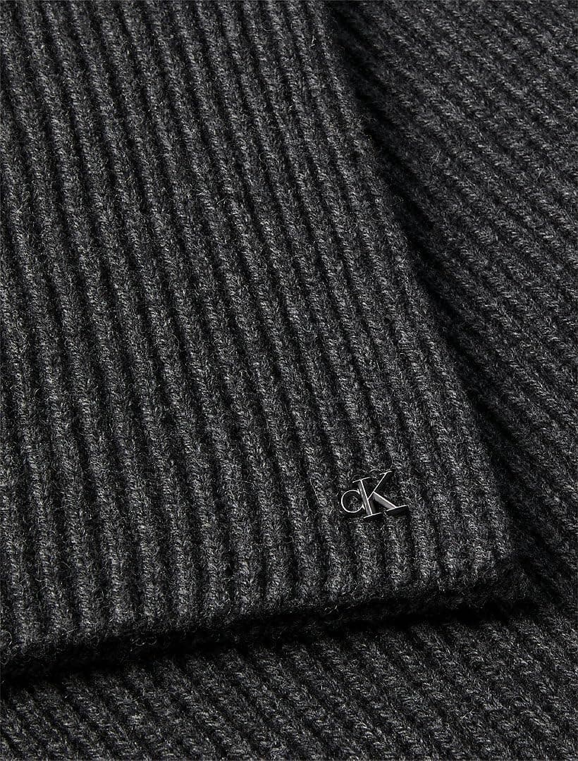 شال گردن مردانه Calvin Klein پشمی Ck Metal شال گردن مردانه Calvin Klein پشمی Ck Metal