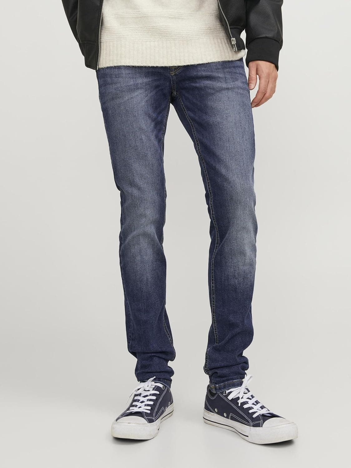 شلوار جین مردانه JACK & JONES فیت معمولی M شلوار جین مردانه JACK & JONES فیت معمولی M