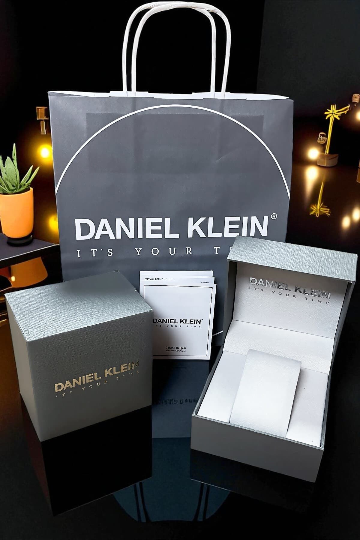 ساعت مردانه Daniel Klein Exclusive 3 ATM بند فولادی نقرهای سبز مدل DKE2004C3 ساعت مردانه Daniel Klein Exclusive 3 ATM بند فولادی نقرهای سبز مدل DKE2004C3