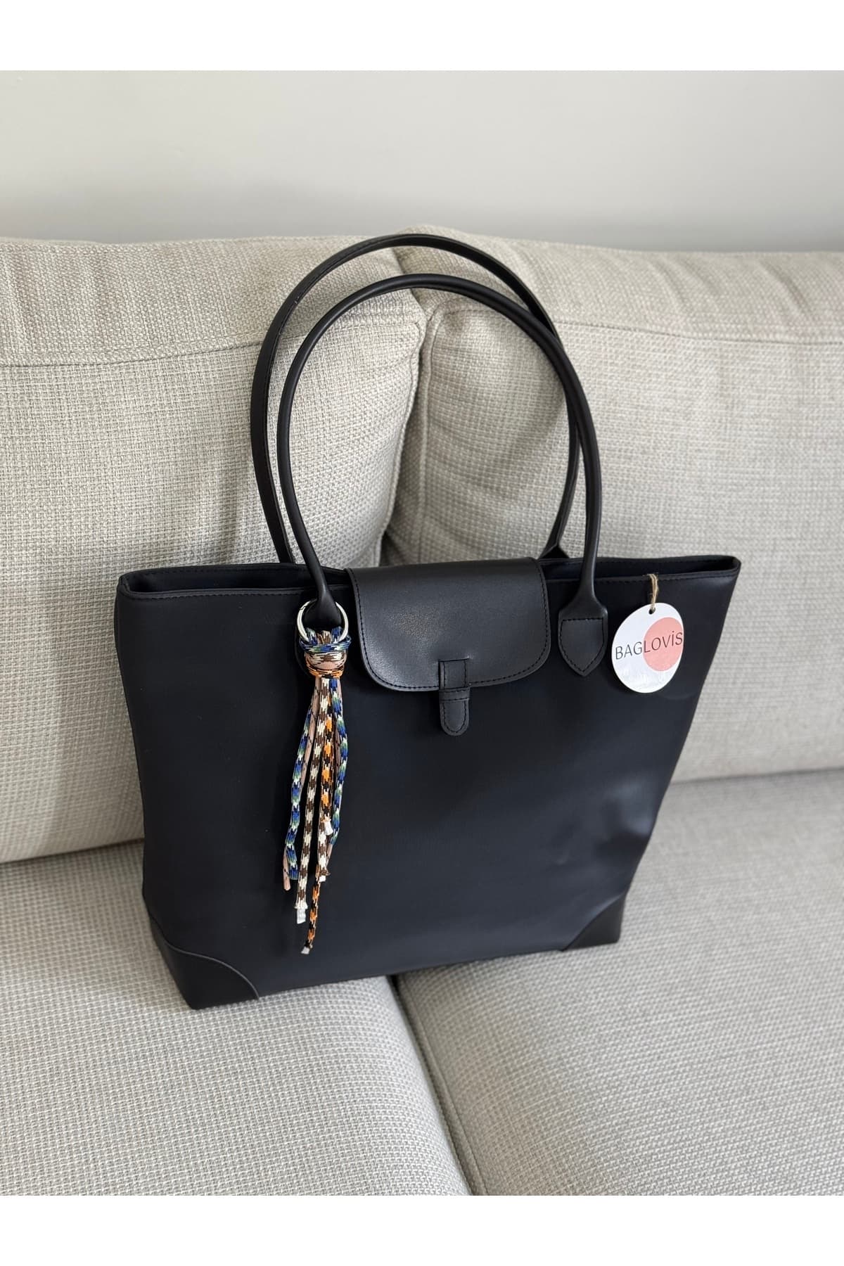 کیف توت پسرانه BAGLOVIS با جزئیات Charm سایز بزرگ مشکی مدل EN40 BOY30 کیف توت پسرانه BAGLOVIS با جزئیات Charm سایز بزرگ مشکی مدل EN40 BOY30