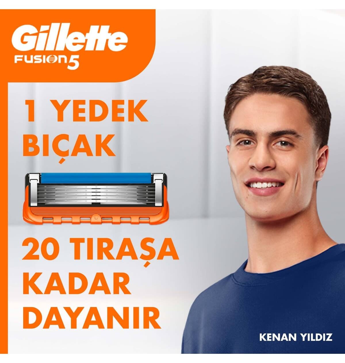 ست خودتراش Gillette Fusion5 با 5 تیغ یدک و پایه نگهدارنده ست خودتراش Gillette Fusion5 با 5 تیغ یدک و پایه نگهدارنده