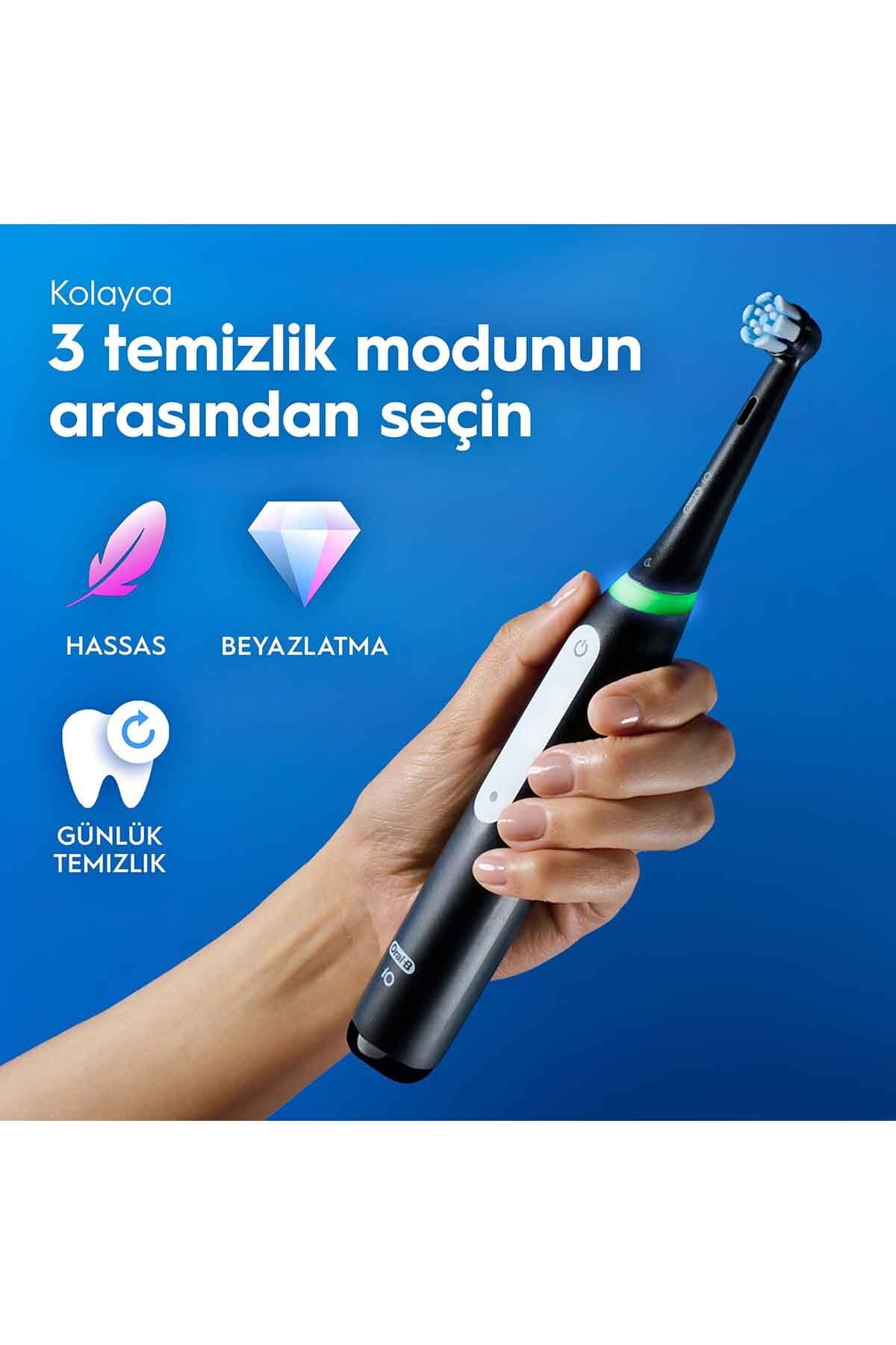 مسواک برقی شارژی Oral-B مدل iO3 مشکی با 1 سری مسواک، باتری بادوام و کیف مسافرتی مسواک برقی شارژی Oral-B مدل iO3 مشکی با 1 سری مسواک، باتری بادوام و کیف مسافرتی
