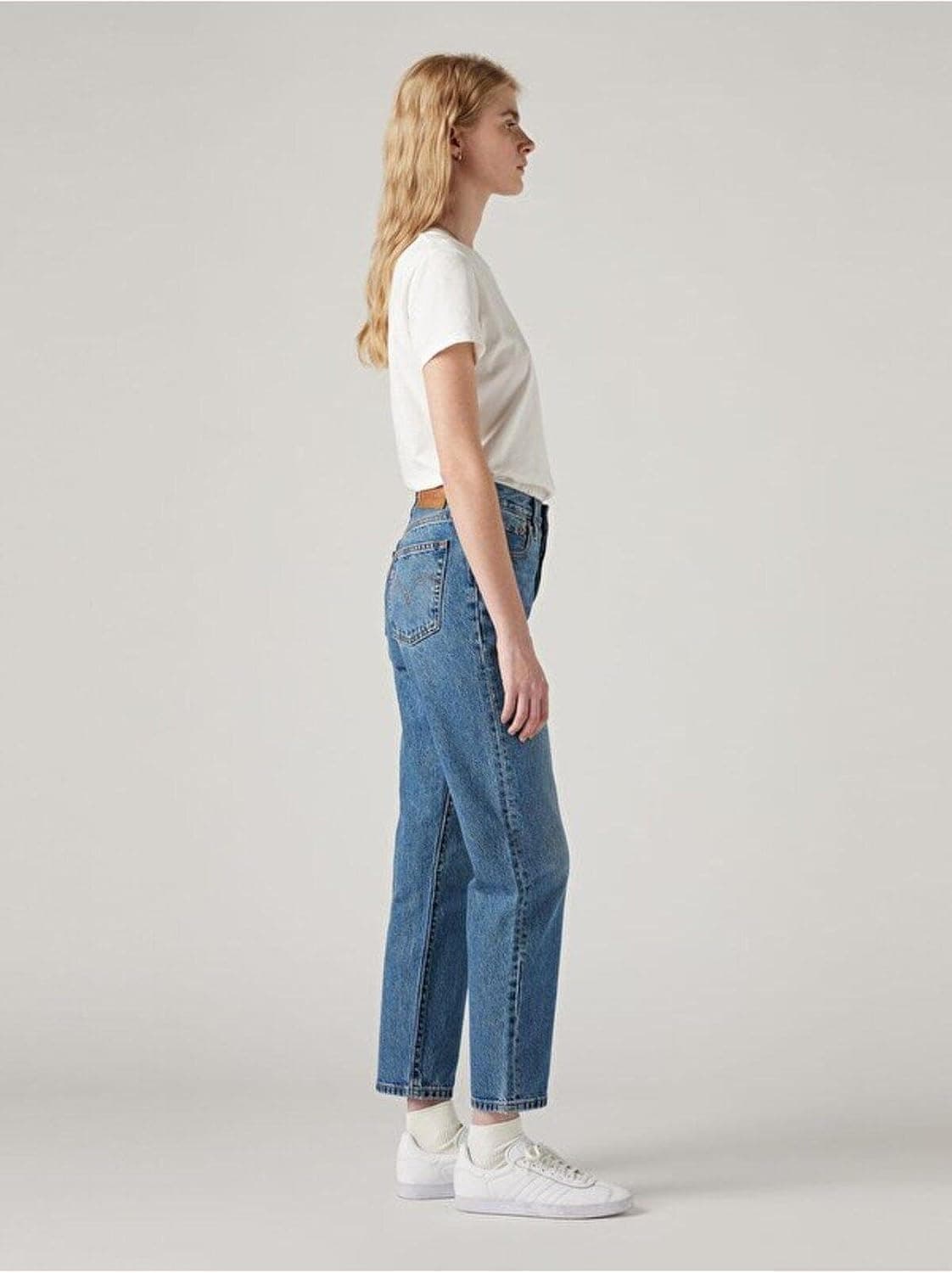 شلوار جین زنانه Levi's کراپ مدل 501 شلوار جین زنانه Levi's کراپ مدل 501
