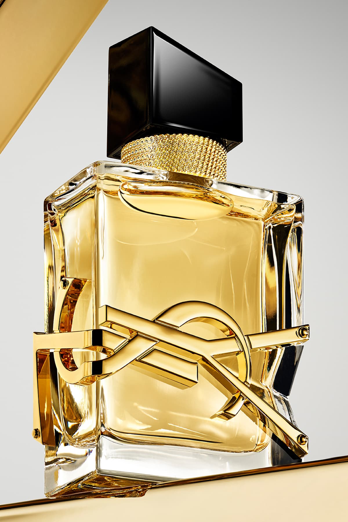 عطر زنانه Yves Saint Laurent Libre EDP 30 ml مدل 3614272648401 عطر زنانه Yves Saint Laurent Libre EDP 30 ml مدل 3614272648401