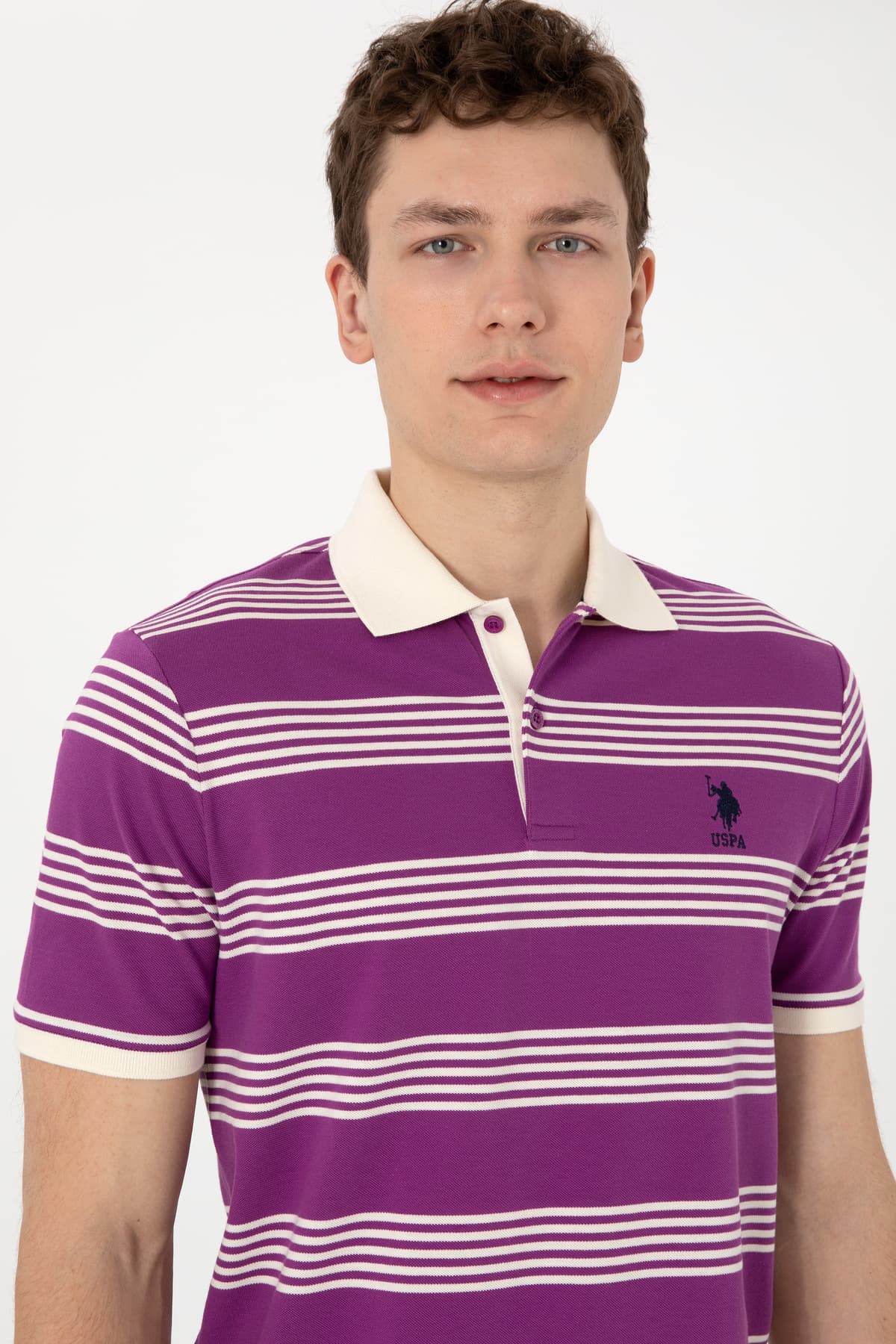 تیشرت مردانه U.S. Polo Assn. یقه پولو فیت معمولی راهراه بنفش مدل 50306826-VR037 تیشرت مردانه U.S. Polo Assn. یقه پولو فیت معمولی راهراه بنفش مدل 50306826-VR037