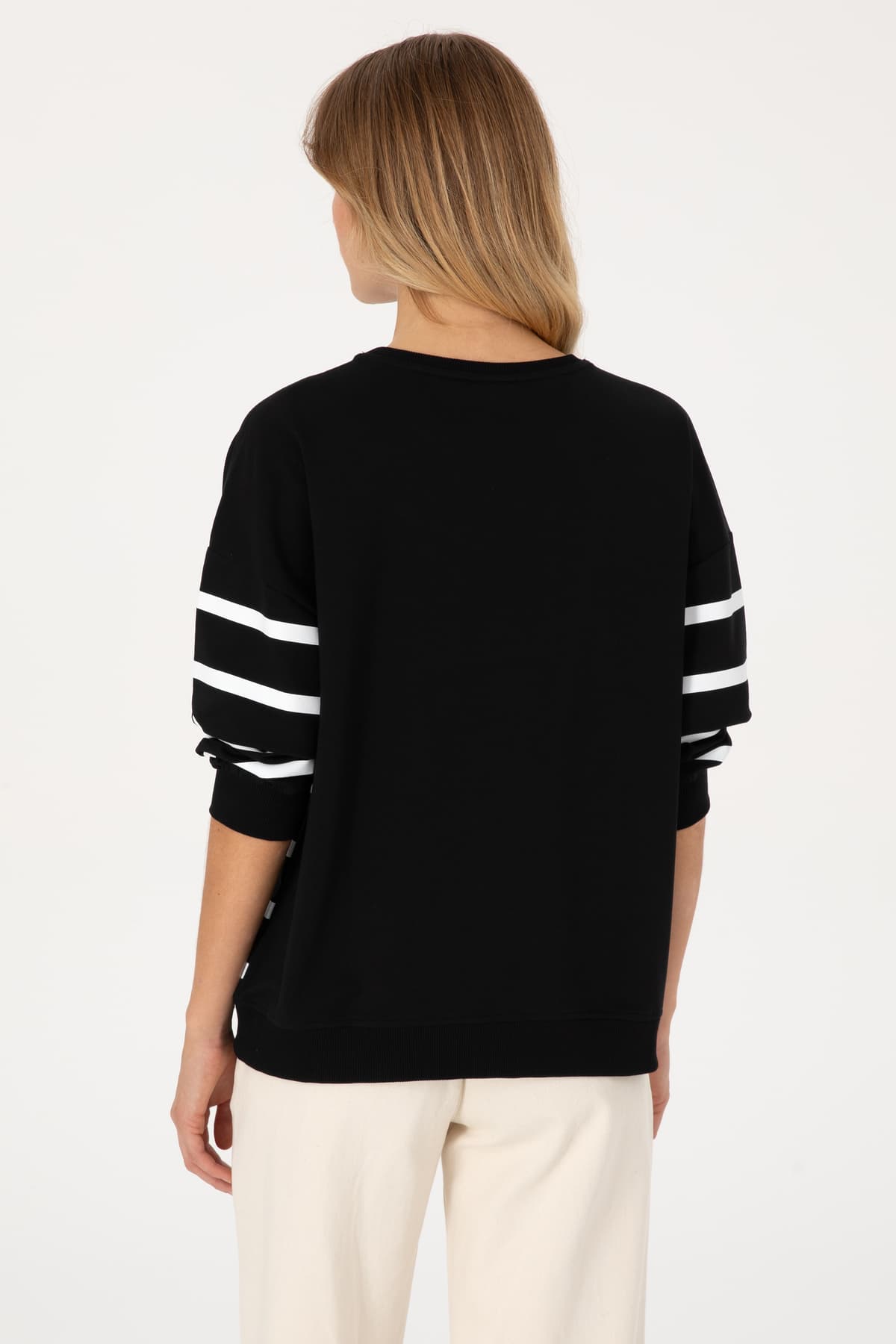 سوئیشرت زنانه U.S. Polo Assn. مشکی راهراه یقه گرد مدل 50313572-VR046 سوئیشرت زنانه U.S. Polo Assn. مشکی راهراه یقه گرد مدل 50313572-VR046