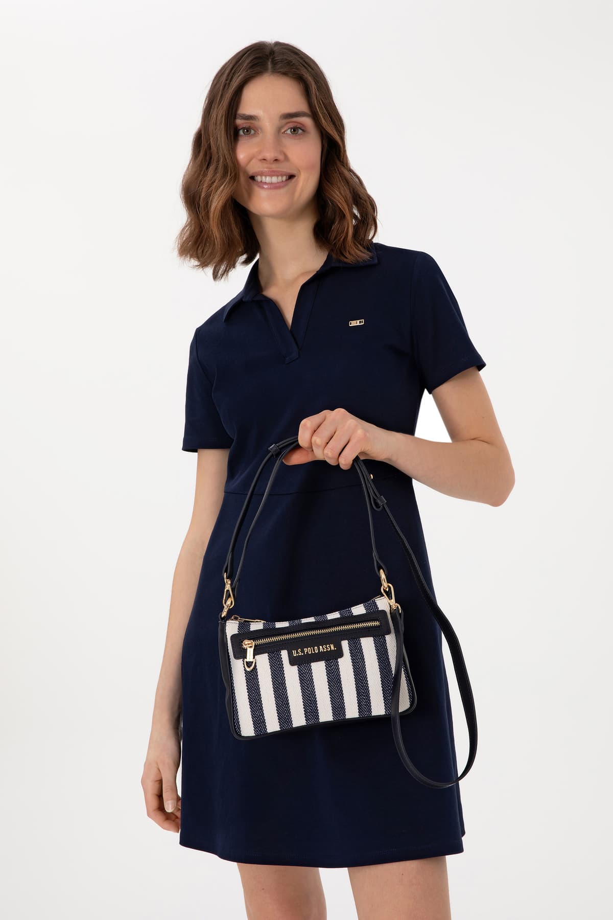 کیف دستی زنانه U.S. Polo Assn. کانواس راهراه سرمهای مدل 50311436-VR033 کیف دستی زنانه U.S. Polo Assn. کانواس راهراه سرمهای مدل 50311436-VR033