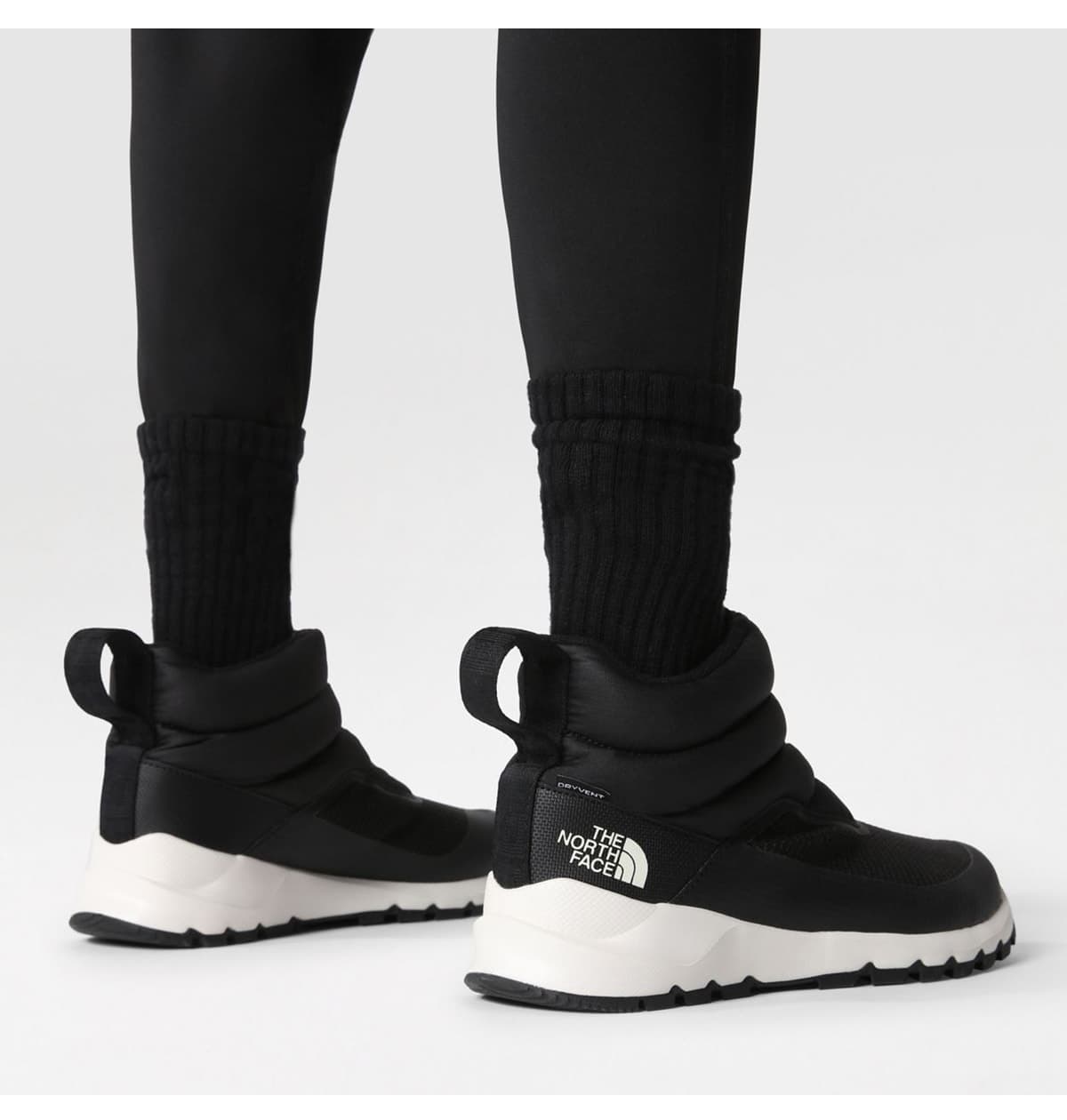 بوت زنانه The North Face Thermoball با زیپ مشکی بوت زنانه The North Face Thermoball با زیپ مشکی