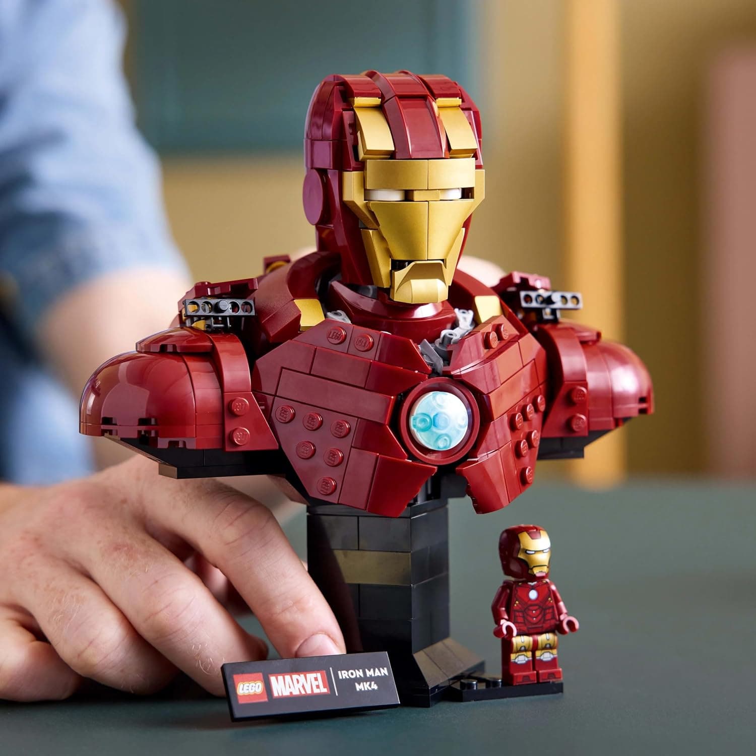 لگو Marvel Iron Man MK4 مجسمه نیمتنه مدل 76327 لگو Marvel Iron Man MK4 مجسمه نیمتنه مدل 76327