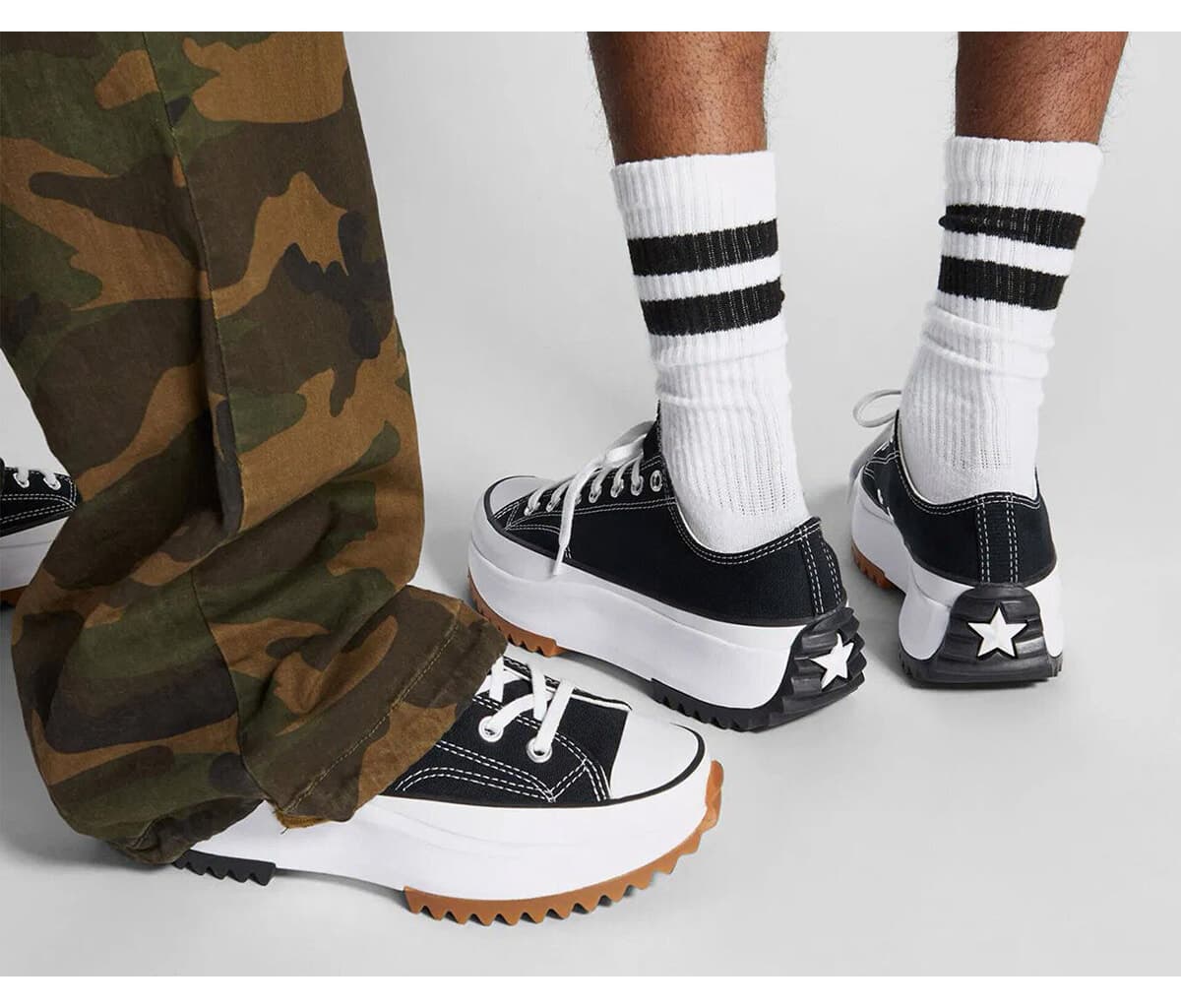 کفش روزمره یونیسکس Converse Run Star Hike پلتفرم کانواس مشکی کفش روزمره یونیسکس Converse Run Star Hike پلتفرم کانواس مشکی
