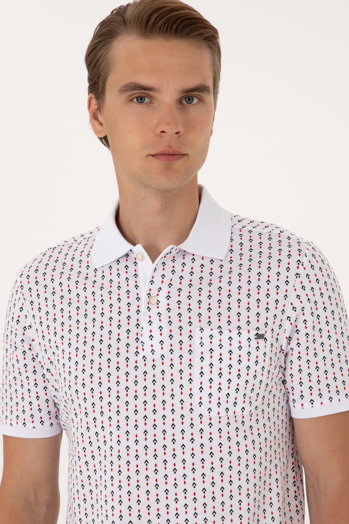 تیشرت مردانه U.S. Polo Assn. فیت معمولی سفید یقه پولو مدل 50299637-VR013 تیشرت مردانه U.S. Polo Assn. فیت معمولی سفید یقه پولو مدل 50299637-VR013