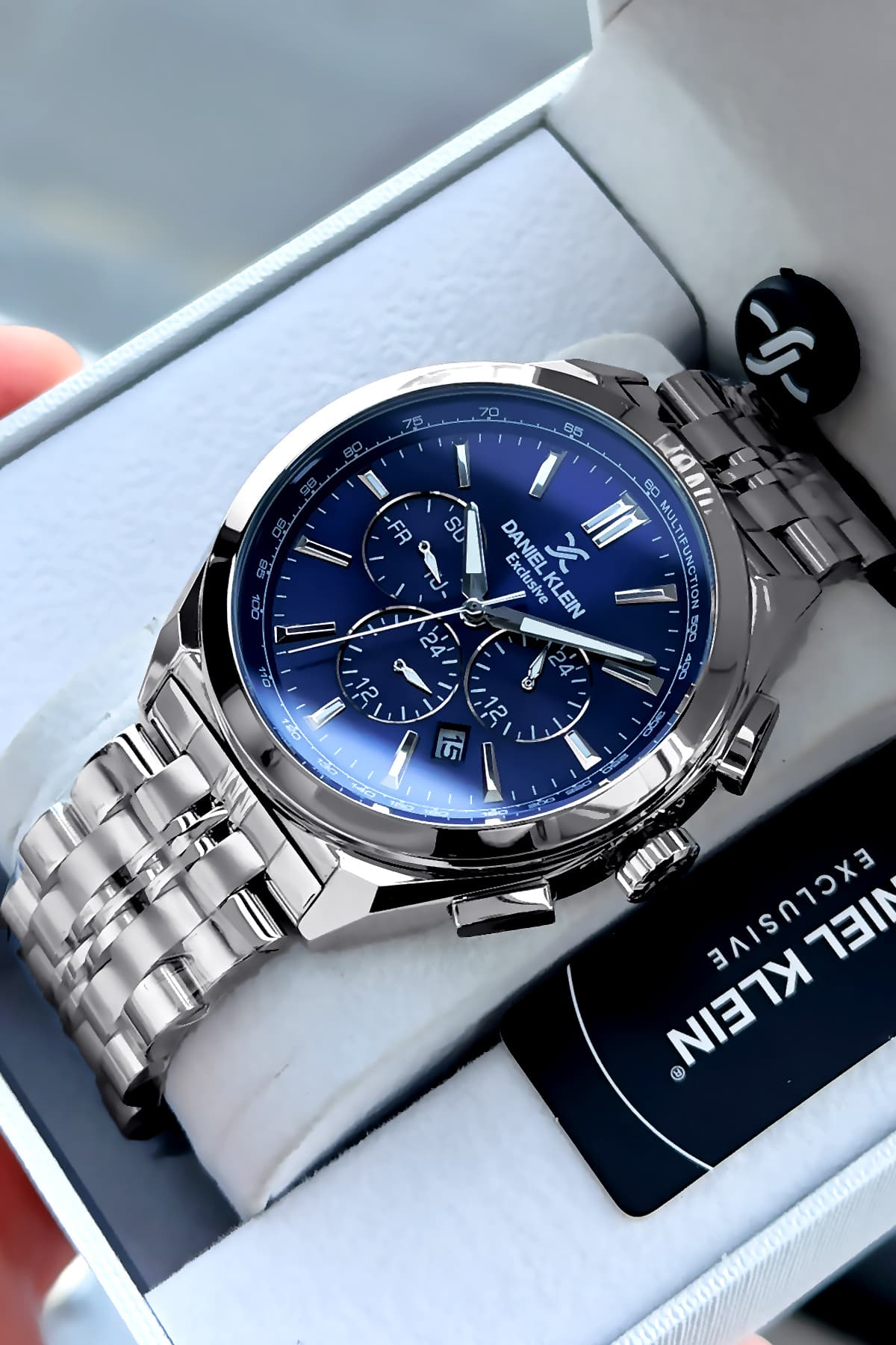 ساعت مردانه Daniel Klein نقرهای بند فولادی 3 ATM مدل Cbk234 ساعت مردانه Daniel Klein نقرهای بند فولادی 3 ATM مدل Cbk234