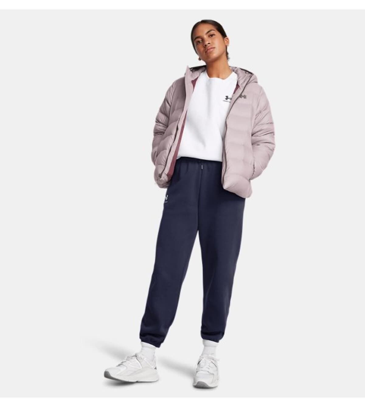 کاپشن زنانه Under Armour کلاهدار UA Legend Down مدل 1385852-015 کاپشن زنانه Under Armour کلاهدار UA Legend Down مدل 1385852-015