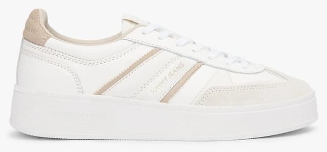 کفش اسنیکر زنانه Tommy Hilfiger بژ مدل The Greenwich Edge Flatform EN0EN029000GA کفش اسنیکر زنانه Tommy Hilfiger بژ مدل The Greenwich Edge Flatform EN0EN029000GA