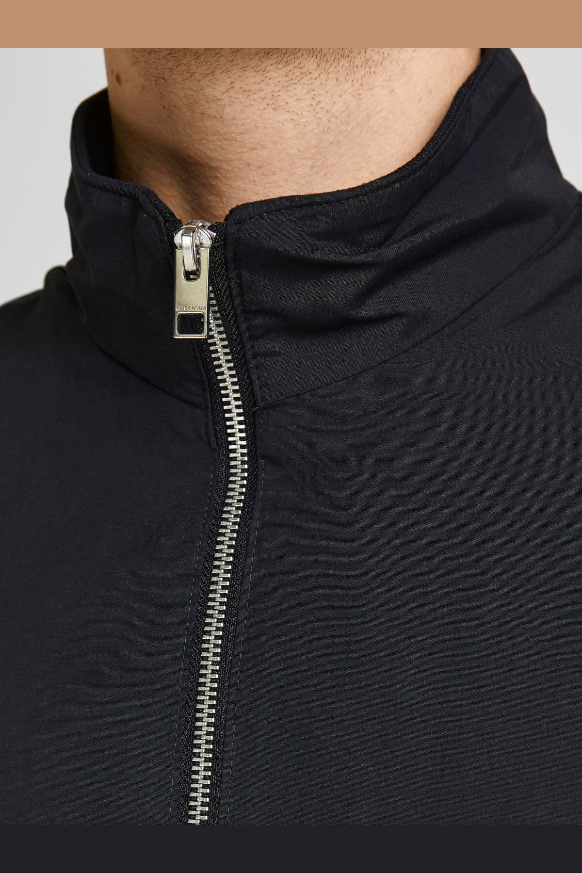 ژاکت بامبر مردانه Jack & Jones یقه ایستاده ژاکت بامبر مردانه Jack & Jones یقه ایستاده
