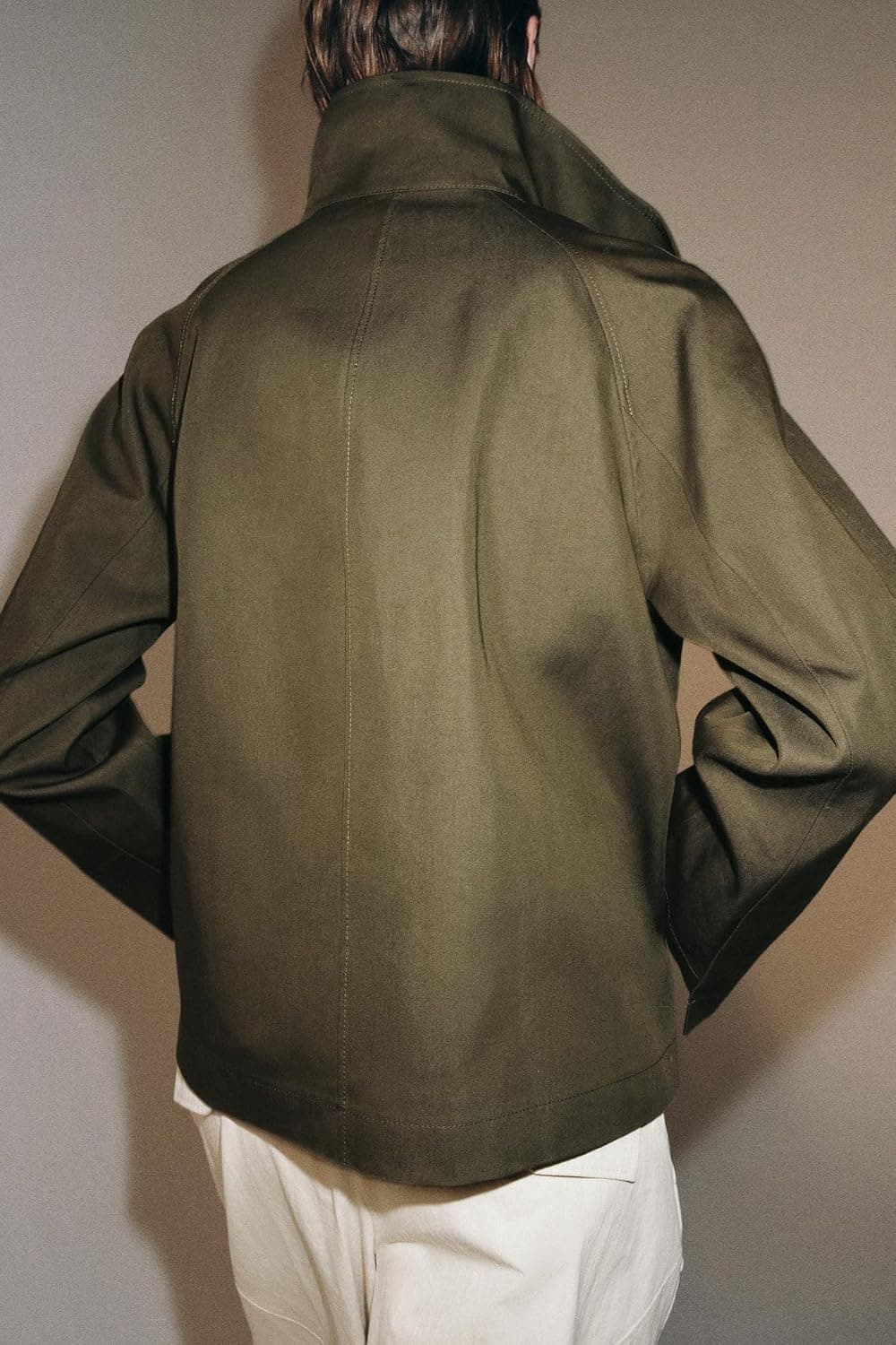 ترنچکت مردانه Zara کوتاه یقه ایستاده ZW COLLECTION ترنچکت مردانه Zara کوتاه یقه ایستاده ZW COLLECTION