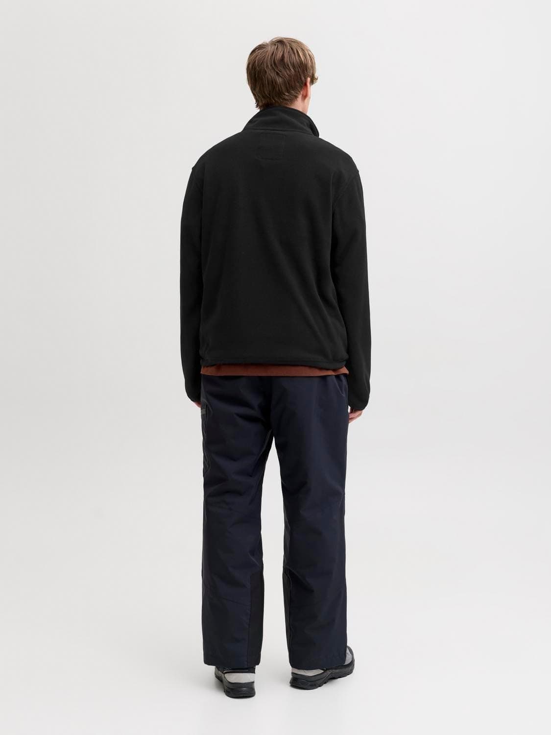 ژاکت فلیس مردانه JACK & JONES نیمزیپ قهوهای مدل Jjalpes 12284828-15 ژاکت فلیس مردانه JACK & JONES نیمزیپ قهوهای مدل Jjalpes 12284828-15