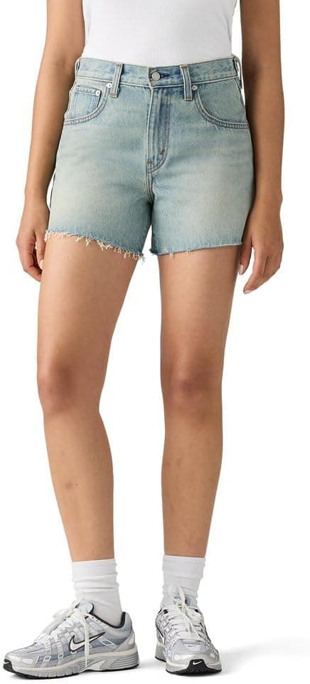 شورت زنانه Levi's Cinch طول میانران شورت زنانه Levi's Cinch طول میانران