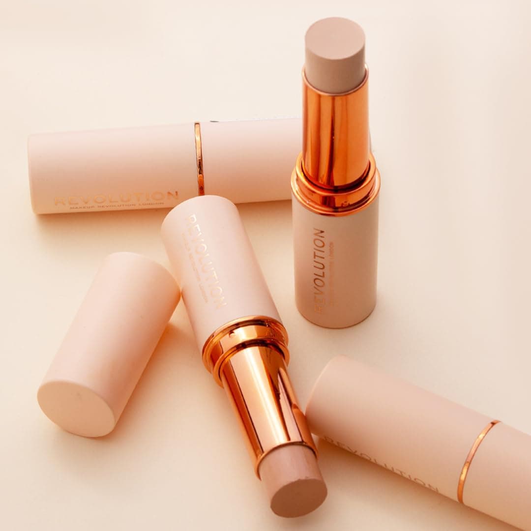 کرم پودر استیکی Makeup Revolution مدل F2 کرم پودر استیکی Makeup Revolution مدل F2
