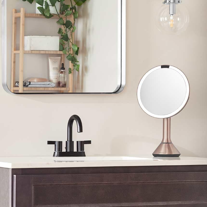 آینه simplehuman رز گلد 20cm سنسور حرکتی نور Tru Lux بزرگنمایی 5X شارژی بیسیم آینه simplehuman رز گلد 20cm سنسور حرکتی نور Tru Lux بزرگنمایی 5X شارژی بیسیم